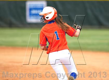 Thumbnail 2 in Marvin Ridge vs Hough photogallery.
