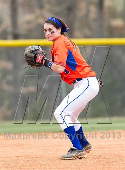 Thumbnail 3 in Marvin Ridge vs Hough photogallery.