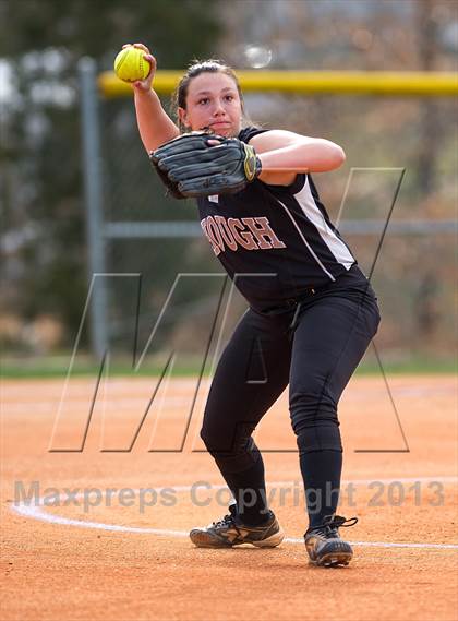 Thumbnail 2 in Marvin Ridge vs Hough photogallery.