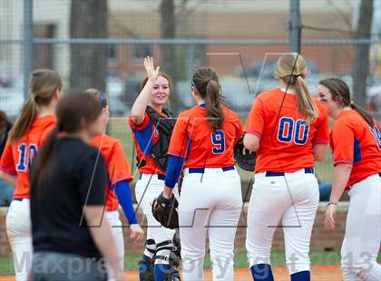 Thumbnail 2 in Marvin Ridge vs Hough photogallery.