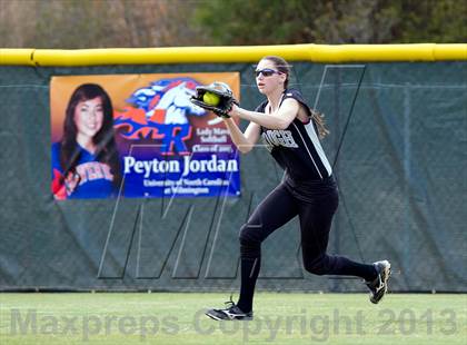 Thumbnail 1 in Marvin Ridge vs Hough photogallery.