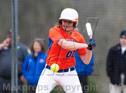 Thumbnail 2 in Marvin Ridge vs Hough photogallery.