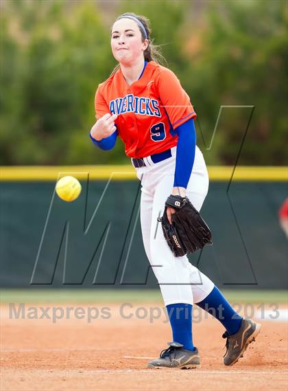 Thumbnail 3 in Marvin Ridge vs Hough photogallery.