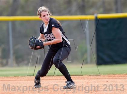 Thumbnail 3 in Marvin Ridge vs Hough photogallery.