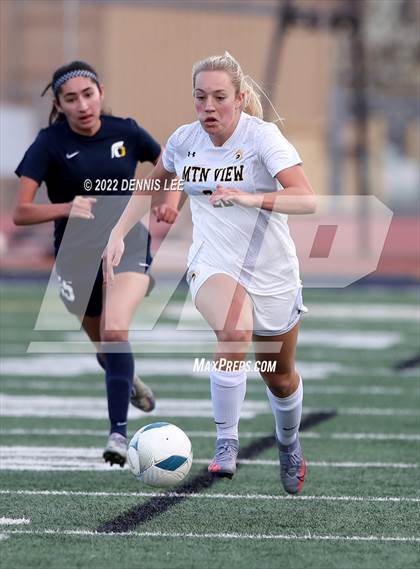 Thumbnail 1 in Mountain View @ Oak Ridge (CIF NorCal D1 Semifinals) photogallery.