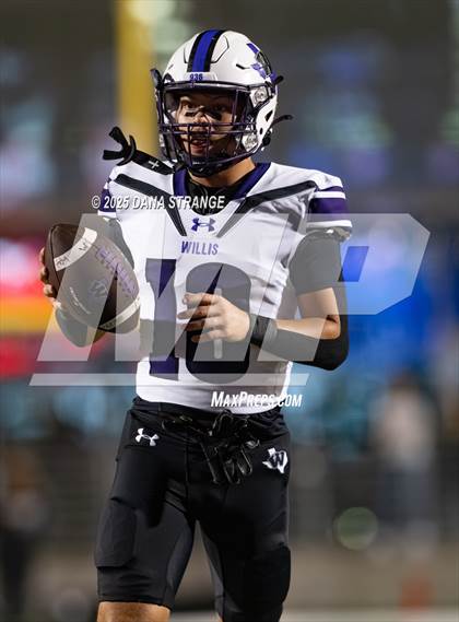 Thumbnail 2 in Tomball @ Willis (UIL 6A D2 Football Area) photogallery.