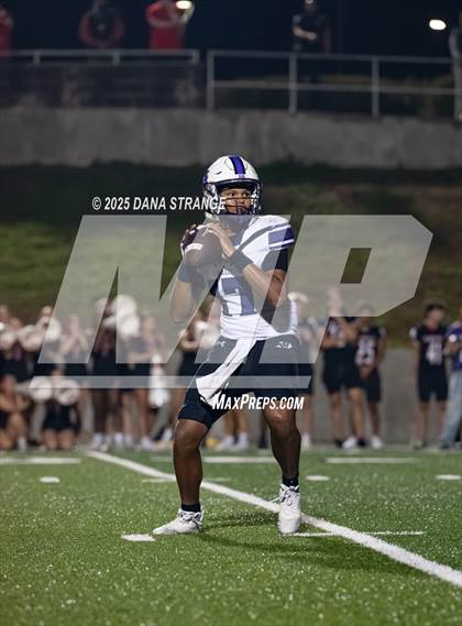 Thumbnail 1 in Tomball @ Willis (UIL 6A D2 Football Area) photogallery.