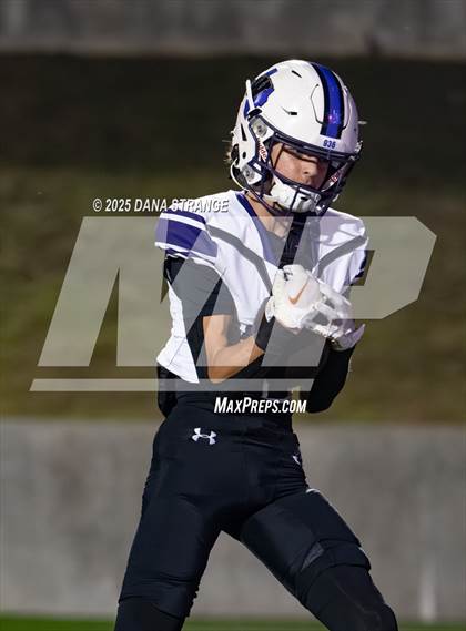 Thumbnail 1 in Tomball @ Willis (UIL 6A D2 Football Area) photogallery.