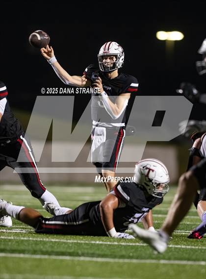 Thumbnail 1 in Tomball @ Willis (UIL 6A D2 Football Area) photogallery.