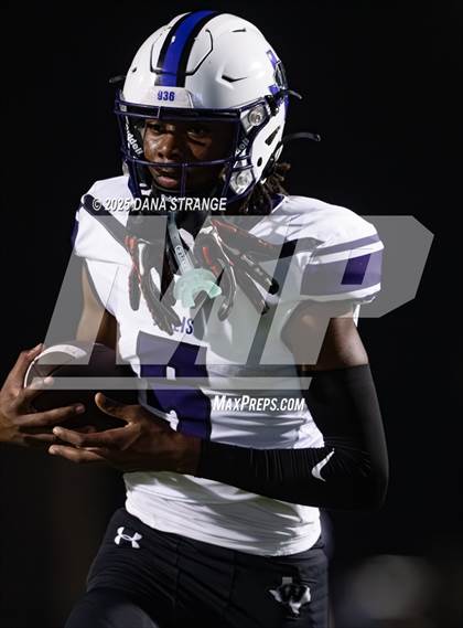 Thumbnail 3 in Tomball @ Willis (UIL 6A D2 Football Area) photogallery.