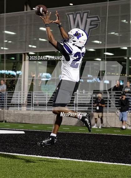Thumbnail 1 in Tomball @ Willis (UIL 6A D2 Football Area) photogallery.