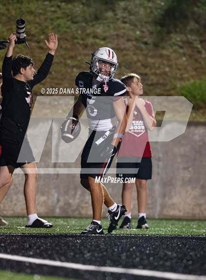 Thumbnail 3 in Tomball @ Willis (UIL 6A D2 Football Area) photogallery.