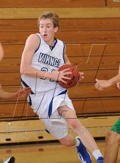 Thumbnail 2 in Pleasant Grove @ Lakeside (MaxPreps Holiday Classic) photogallery.