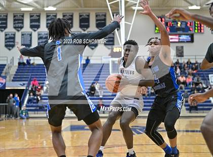 Thumbnail 3 in Dunbar vs. Pickerington North photogallery.