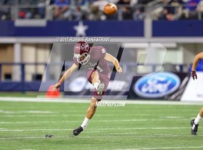 Thumbnail 2 in Cy-Fair vs. Midway (UIL 6A Division 2 Final) photogallery.