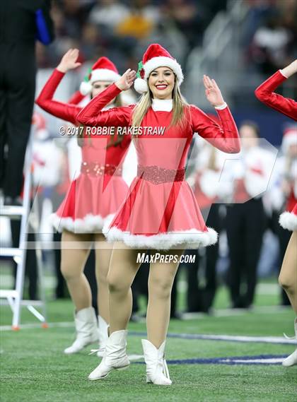 Thumbnail 3 in Cy-Fair vs. Midway (UIL 6A Division 2 Final) photogallery.
