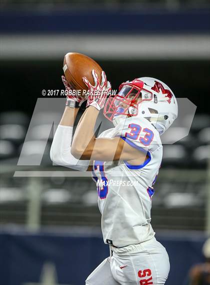 Thumbnail 2 in Cy-Fair vs. Midway (UIL 6A Division 2 Final) photogallery.