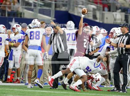 Thumbnail 1 in Cy-Fair vs. Midway (UIL 6A Division 2 Final) photogallery.