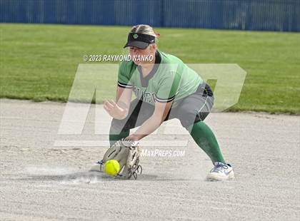 Thumbnail 3 in Yorktown vs Mississinewa (IHSAA 3A Round 1) photogallery.