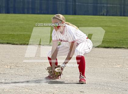 Thumbnail 3 in Yorktown vs Mississinewa (IHSAA 3A Round 1) photogallery.
