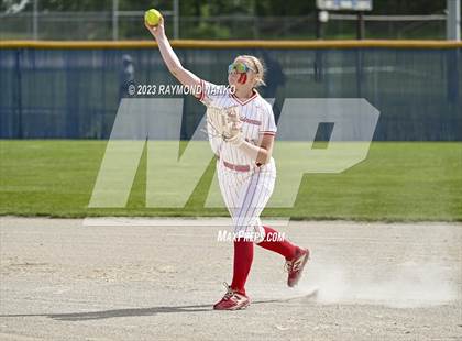 Thumbnail 2 in Yorktown vs Mississinewa (IHSAA 3A Round 1) photogallery.
