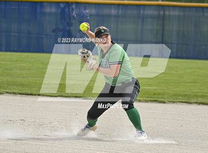 Thumbnail 2 in Yorktown vs Mississinewa (IHSAA 3A Round 1) photogallery.