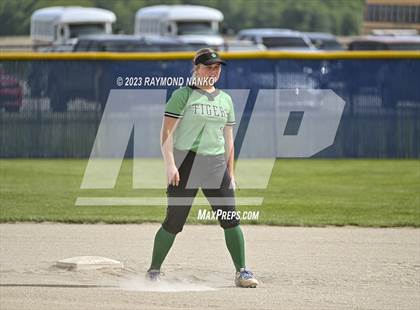 Thumbnail 2 in Yorktown vs Mississinewa (IHSAA 3A Round 1) photogallery.
