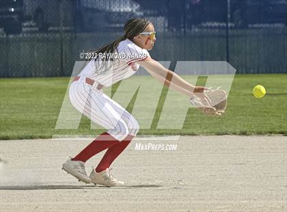 Thumbnail 1 in Yorktown vs Mississinewa (IHSAA 3A Round 1) photogallery.