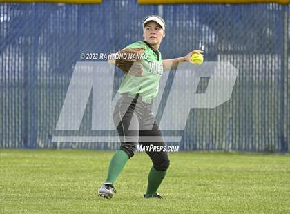Thumbnail 1 in Yorktown vs Mississinewa (IHSAA 3A Round 1) photogallery.