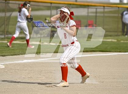 Thumbnail 3 in Yorktown vs Mississinewa (IHSAA 3A Round 1) photogallery.