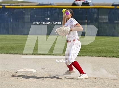 Thumbnail 1 in Yorktown vs Mississinewa (IHSAA 3A Round 1) photogallery.