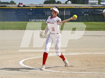 Thumbnail 1 in Yorktown vs Mississinewa (IHSAA 3A Round 1) photogallery.