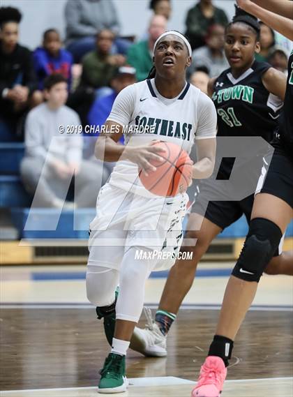 Thumbnail 3 in Cary vs. Southeast Raleigh (NCHSAA 4A Regional Playoff) photogallery.