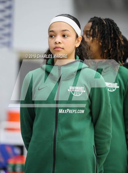 Thumbnail 2 in Cary vs. Southeast Raleigh (NCHSAA 4A Regional Playoff) photogallery.