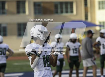 Thumbnail 3 in Clear Falls @ Houston Lamar photogallery.