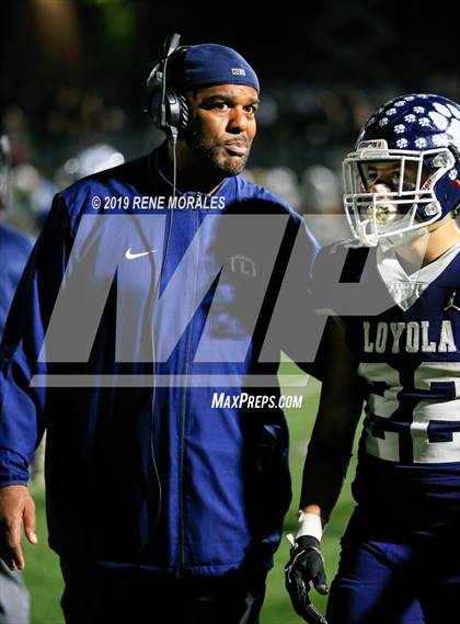 Thumbnail 1 in Villa Park @ Loyola (CIF SS D4 Round 2 Playoff) photogallery.