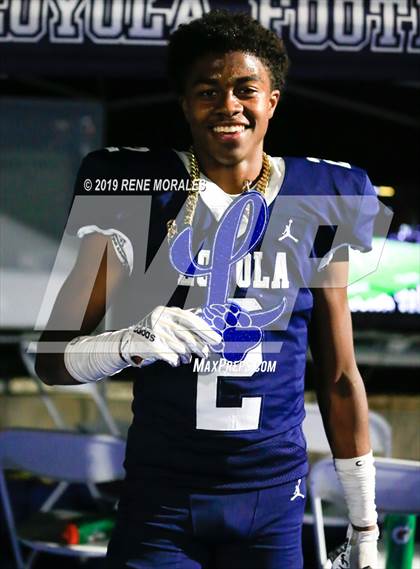 Thumbnail 3 in Villa Park @ Loyola (CIF SS D4 Round 2 Playoff) photogallery.
