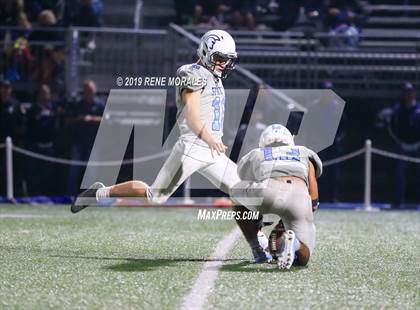Thumbnail 3 in Villa Park @ Loyola (CIF SS D4 Round 2 Playoff) photogallery.