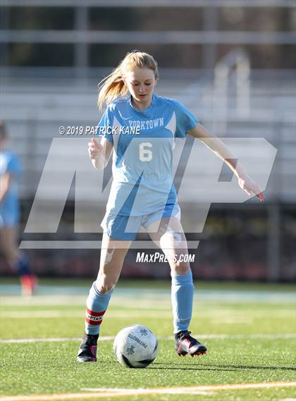 Thumbnail 3 in Oakton @ Yorktown photogallery.