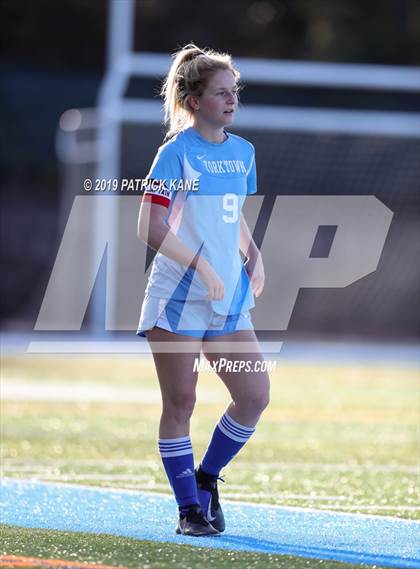 Thumbnail 1 in Oakton @ Yorktown photogallery.