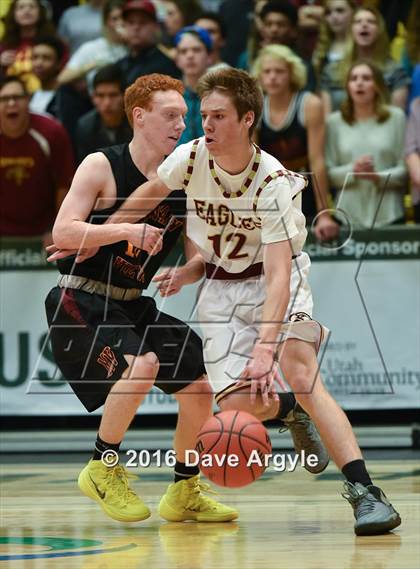 Thumbnail 3 in Maple Mountain vs. Mountain View (UHSAA 4A Tournament) photogallery.
