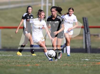 Thumbnail 2 in West Muskingum @ Amanda-Clearcreek (OHSAA D3 Sectional Final) photogallery.