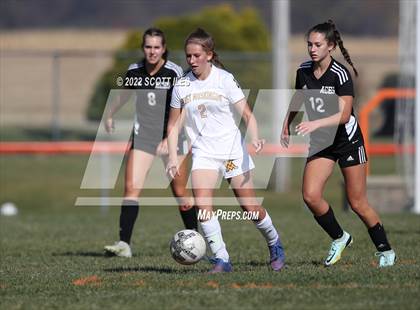 Thumbnail 2 in West Muskingum @ Amanda-Clearcreek (OHSAA D3 Sectional Final) photogallery.