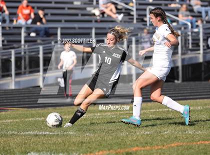 Thumbnail 1 in West Muskingum @ Amanda-Clearcreek (OHSAA D3 Sectional Final) photogallery.