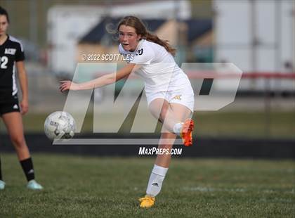 Thumbnail 2 in West Muskingum @ Amanda-Clearcreek (OHSAA D3 Sectional Final) photogallery.