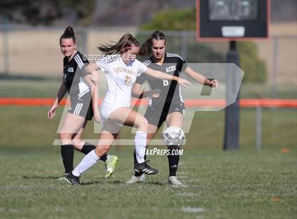 Thumbnail 2 in West Muskingum @ Amanda-Clearcreek (OHSAA D3 Sectional Final) photogallery.
