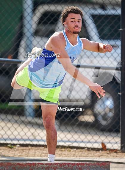 Thumbnail 1 in Eagle No Tax Relays (Shot Put) photogallery.