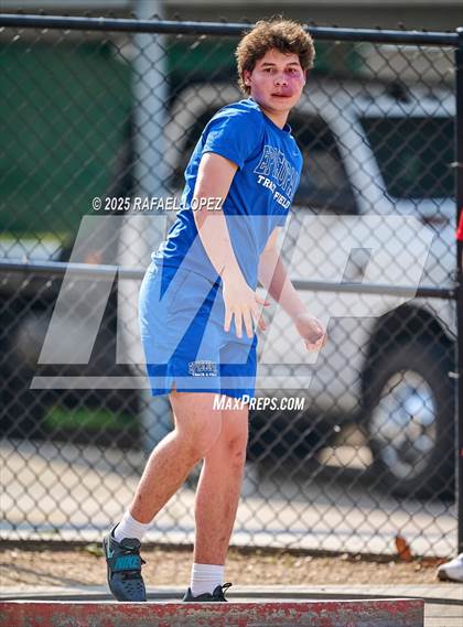 Thumbnail 1 in Eagle No Tax Relays (Shot Put) photogallery.