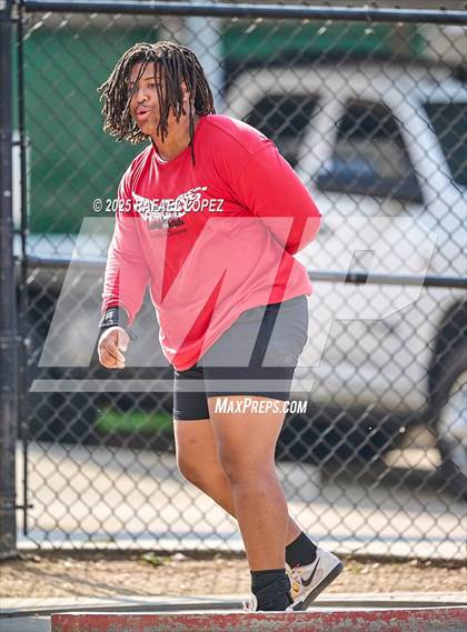 Thumbnail 3 in Eagle No Tax Relays (Shot Put) photogallery.