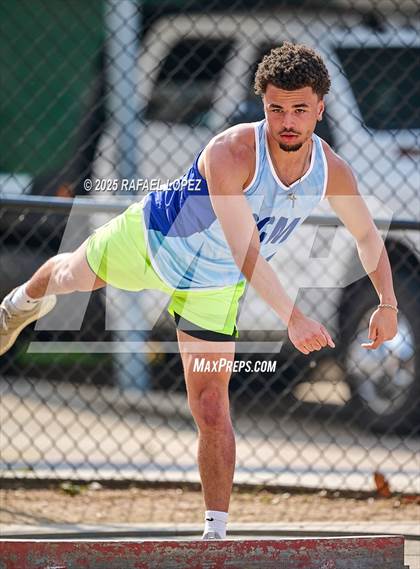 Thumbnail 2 in Eagle No Tax Relays (Shot Put) photogallery.